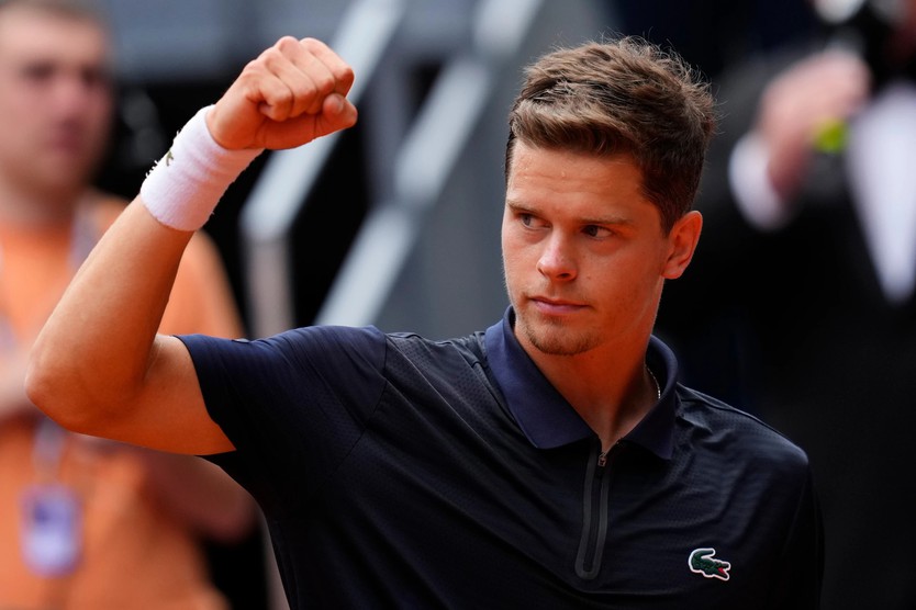 US Open: Rybakina áp đảo Osaka, Zheng Qinwen gây bất ngờ trước Swiatek để vào tứ kết - Ảnh 6.