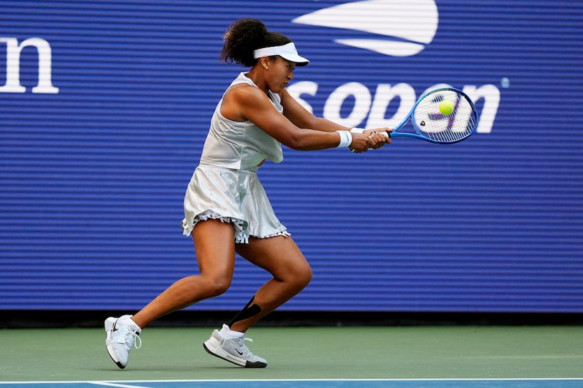US Open: Rybakina áp đảo Osaka, Zheng Qinwen gây bất ngờ trước Swiatek để vào tứ kết - Ảnh 2.