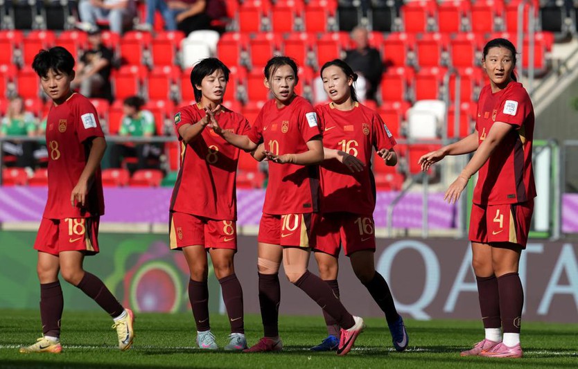 Trung Quốc thắng đậm, CHDCND Triều Tiên, Colombia và Tây Ban Nha cùng khởi đầu thuận lợi - Ảnh 3.