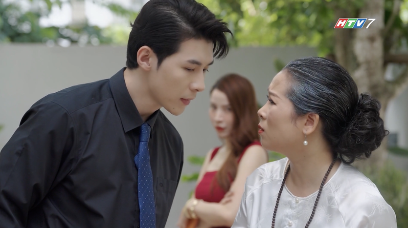 Nàng dâu lột xác trong "Mặt nạ hoàng kim" - Ảnh 11.