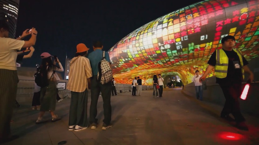 Lễ hội Seoul Light Dongdaemun kết hợp nghệ thuật, kiến trúc và công nghệ - Ảnh 4.