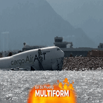 Hong Kong (Trung Quốc): Máy bay trượt khỏi đường băng lao xuống biển, 2 người thiệt mạng