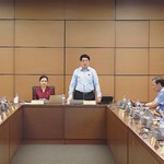 Quốc hội thảo luận sửa đổi Luật hàng không dân dụng và Luật Viên chức