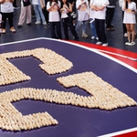 631 ổ bánh mì Việt Nam xếp số '25' xác lập kỷ lục thế giới