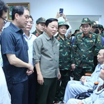 Phó Thủ tướng Trần Hồng Hà thăm, động viên bệnh nhân và nhân viên y tế Bệnh viện Phục hồi chức năng Huế