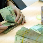 Thuế thu nhập cá nhân với tiền thưởng cuối năm, lương tháng 13 được tính thế nào?