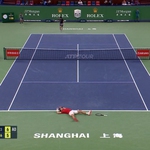 Novak Djokovic vào Tứ kết Shanghai Masters