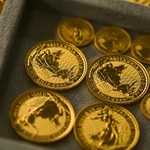 Vàng tiếp tục thu hút nhiều nhà đầu tư