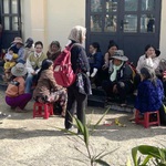 Sạt lở núi đá chảy như thác ở Đà Nẵng: Di dời khẩn cấp hàng chục hộ dân