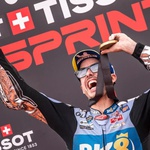 Alex Márquez thắng Sprint tại GP Valencia