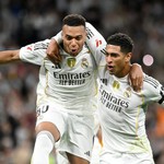 Mbappe lại bật ''chế độ hủy diệt'' giúp Real Madrid đè bẹp Valencia
