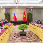 Chủ tịch UBND TP. Hồ Chí Minh Nguyễn Văn Được đón tiếp Chủ tịch Thượng viện Quốc hội Cộng hòa Séc