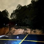 Đèo Mimosa sạt lở nặng, giao thông bị phong tỏa hoàn toàn