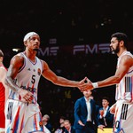 Olympiacos vươn lên nhì bảng Euroleague