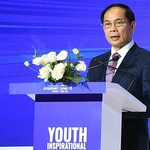 Cơ cấu "dân số vàng" không thể chuyển hóa thành "năng lực vàng" nếu thế hệ trẻ không vươn lên