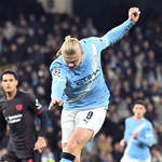 Haaland dự bị, Man City thua sốc Leverkusen