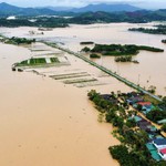 Lũ trên sông Hương và sông Bồ (TP. Huế) vượt báo động 3, nguy cơ ngập lụt diện rộng