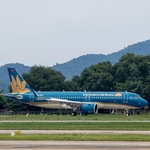 Vietnam Airlines điều chỉnh hàng loạt chuyến bay do ảnh hưởng của bão số 13