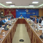 Hội nghị Đoàn Chủ tịch Tổng Liên đoàn Lao động Việt Nam lần thứ 15