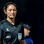 Nữ trợ lý trọng tài Lào có 6 năm kinh nghiệm làm FIFA