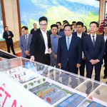 Thủ tướng: Kinh tế số là động lực, xã hội số là nền tảng, con người là trung tâm