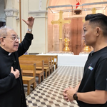 Khám phá cặp Thánh giá mạ vàng ở Nhà thờ Đức Bà trong "HTV Thành phố không ngủ"