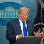 Tổng thống Trump lên tiếng về đề xuất ngừng bắn tạm thời để tổ chức trưng cầu dân ý ở Ukraine