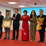 Bệnh viện Nguyễn Tri Phương đón nhận Huân chương Lao động hạng 3