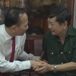 Lãnh đạo TP.HCM thăm gia đình chính sách nhân kỷ niệm 78 năm Ngày Thương binh Liệt sĩ