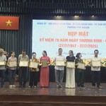 Phường Phú Nhuận họp mặt các gia đình chính sách tiêu biểu