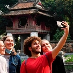 Từ 15/8/2025, miễn thị thực cho công dân 12 nước vào Việt Nam du lịch