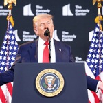 Tổng thống Mỹ cảnh báo hậu quả rất nghiêm trọng nếu Nga không đạt thỏa thuận hòa bình với Ucraina