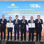 Malaysia và Vietnam Airlines ký kết Biên bản ghi nhớ hợp tác chiến lược thúc đẩy du lịch song phương