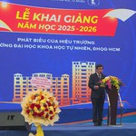 TP.HCM: Trường Đại học Khoa học Tự nhiên trao 22 tỷ đồng học bổng cho tân sinh viên