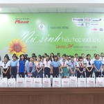 Trao 240 suất học bổng “Nữ sinh hiếu học vượt khó” năm học 2025 – 2026