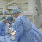 Bệnh viện Đa khoa Xuyên Á TP.HCM cứu sống cụ ông 76 tuổi bằng kỹ thuật EVAR