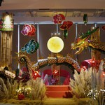 Lung linh mùa trăng tại Parc Mall: Những chiếc đèn lồng kể chuyện dân gian