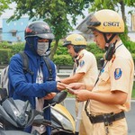 TP.HCM giao công an nghiên cứu xử phạt lao động công ích với người vi phạm giao thông