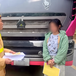 Phạt nữ TikToker dừng xe tải giữa đường để tranh luận việc "nháy đèn"