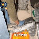 Tây Ban Nha: Chặn bắt tàu chở gần 10 tấn cocaine giấu tinh vi trong muối