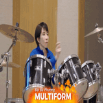 Thủ tướng Nhật Bản chơi trống cùng Tổng thống Hàn Quốc