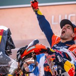 Dakar Rally: Benavides giành chiến thắng sít sao nhất lịch sử