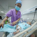 Dân số Trung Quốc tiếp tục giảm năm thứ tư liên tiếp