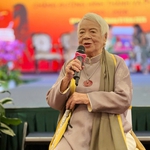 Đạo diễn Xuân Phượng: ''Áo dài cách tân không được chấp nhận sẽ tự biến mất''