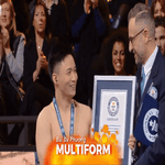 Kỷ lục thế giới: 13 cú xoạc chân trên hệ thống cọc liên hoàn trong 1 phút