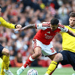 Arsenal ngược dòng đánh bại Leeds United 2-1
