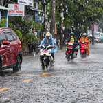 Cảnh báo mưa dông, mưa lớn cục bộ, lốc, sét, mưa đá, gió giật mạnh ở khu vực Trung Bộ, Nam Bộ và tỉnh Lâm Đồng