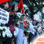 Người dân TP. Hồ Chí Minh thành kính tiễn đưa các liệt sĩ về nơi an nghỉ