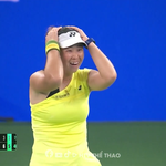 Tay vợt chủ nhà Han Shi gây bất ngờ tại WTA 1000 Vũ Hán