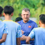 HLV Cristiano Roland quyết tâm cùng U17 Việt Nam tạo dấu ấn tại World Cup 2026